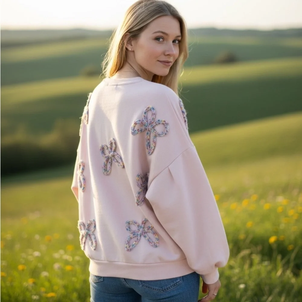 House of Halle Pink Sweatshirt, Size Med, NWOT